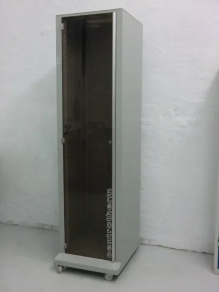 Serverschrank 600 x 600 x 2100 – RESALE