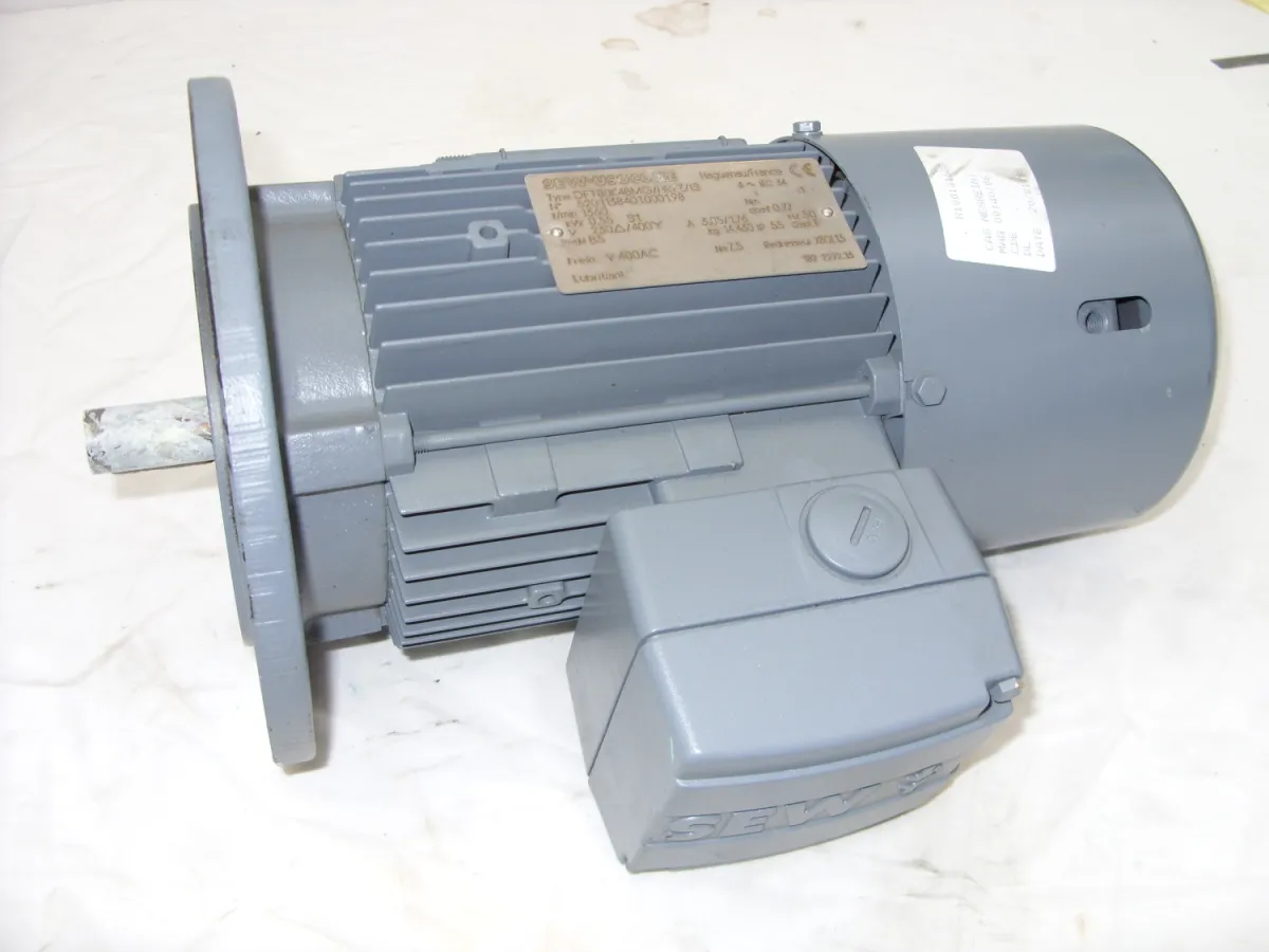 SEW USOCOME Elektromotor 0,55 kW, 1360 U/min