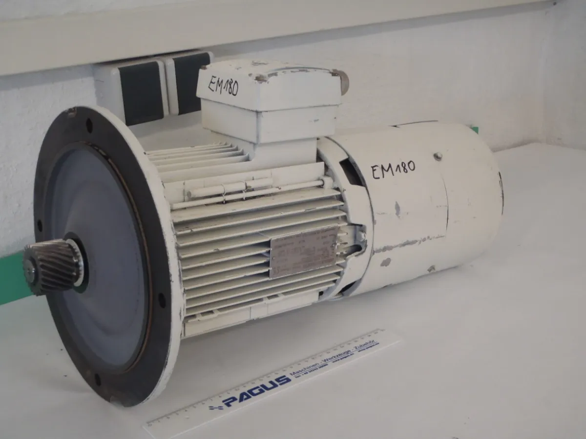 SEW Eurodrive Elektromotor mit Bremse 3000 U/min