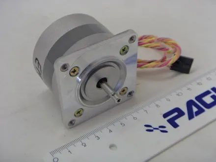 Schrittmotor 23LM C238-01 – RESALE
