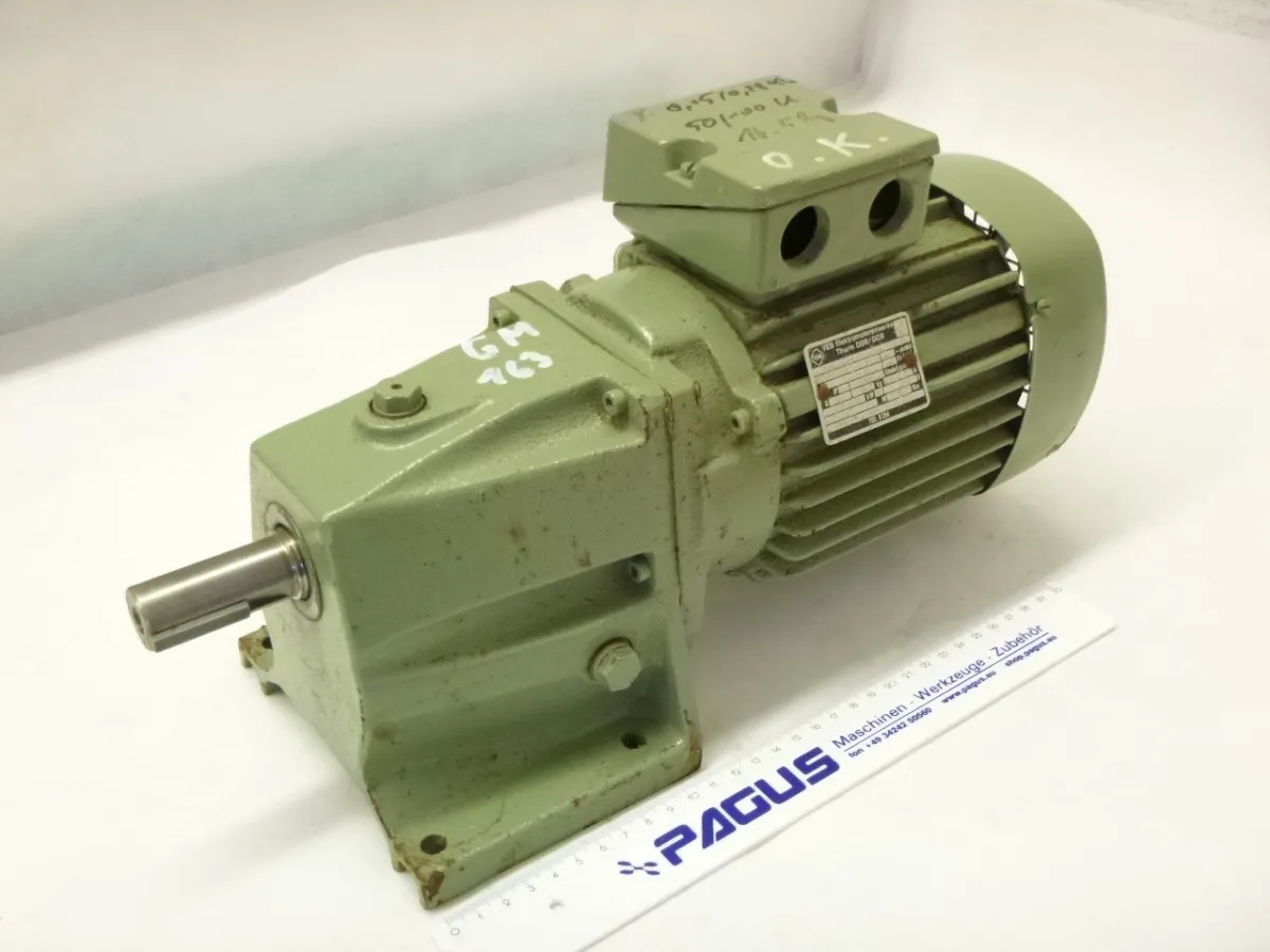 VEM Getriebemotor 0,15 / 0,28 kW, 50 / 100 U/min