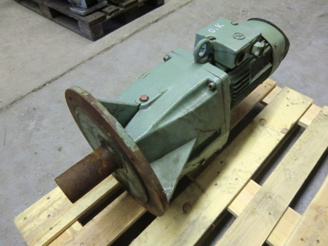 VEM Getriebemotor 1,8 kW, 70,5 U/min