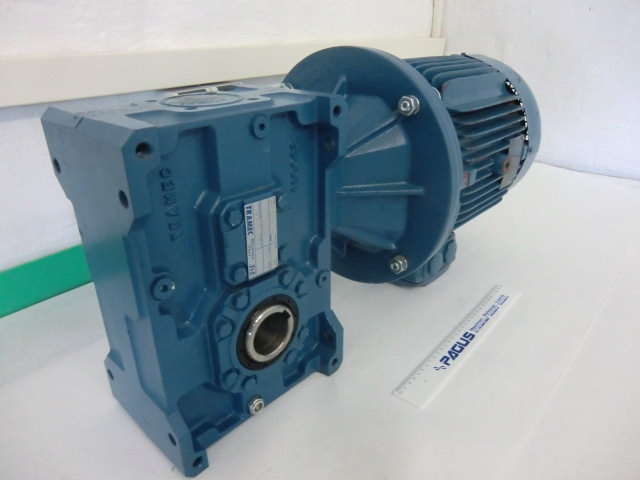 LENZE Getriebemotor 5,5 kW, 144 U/min