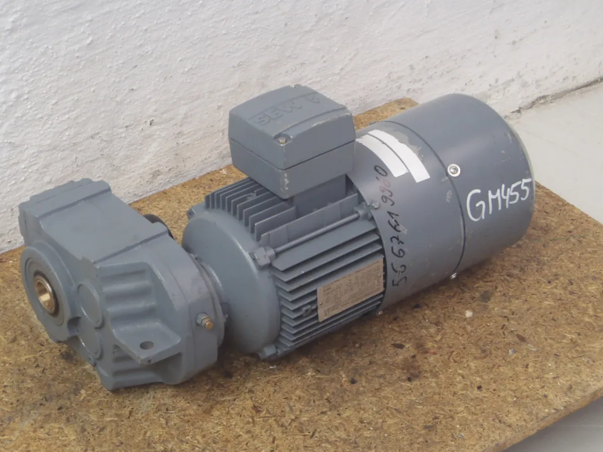 SEW Eurodrive Getriebemotor mit Bremse 1,1 kW 98 U/min