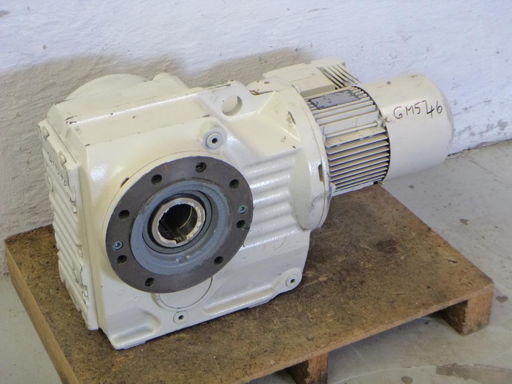 SEW Eurodrive Getriebemotor mit Bremse 0,3/1,5 kW 1,6/8,0 U/min