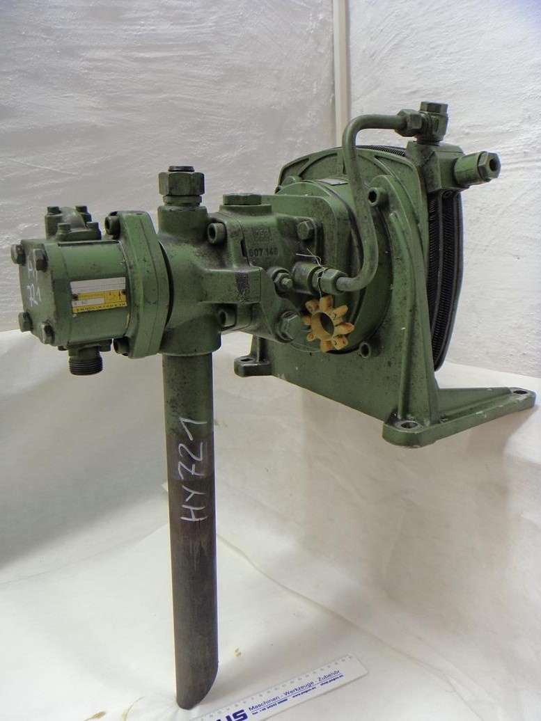 Rexroth Doppelhydraulikpumpe mit Kühler