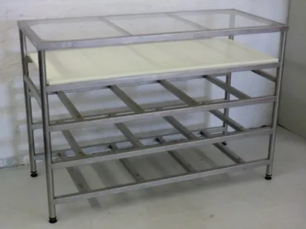 Edelstahlregal 1280 x 550 x 890 mm – RESALE