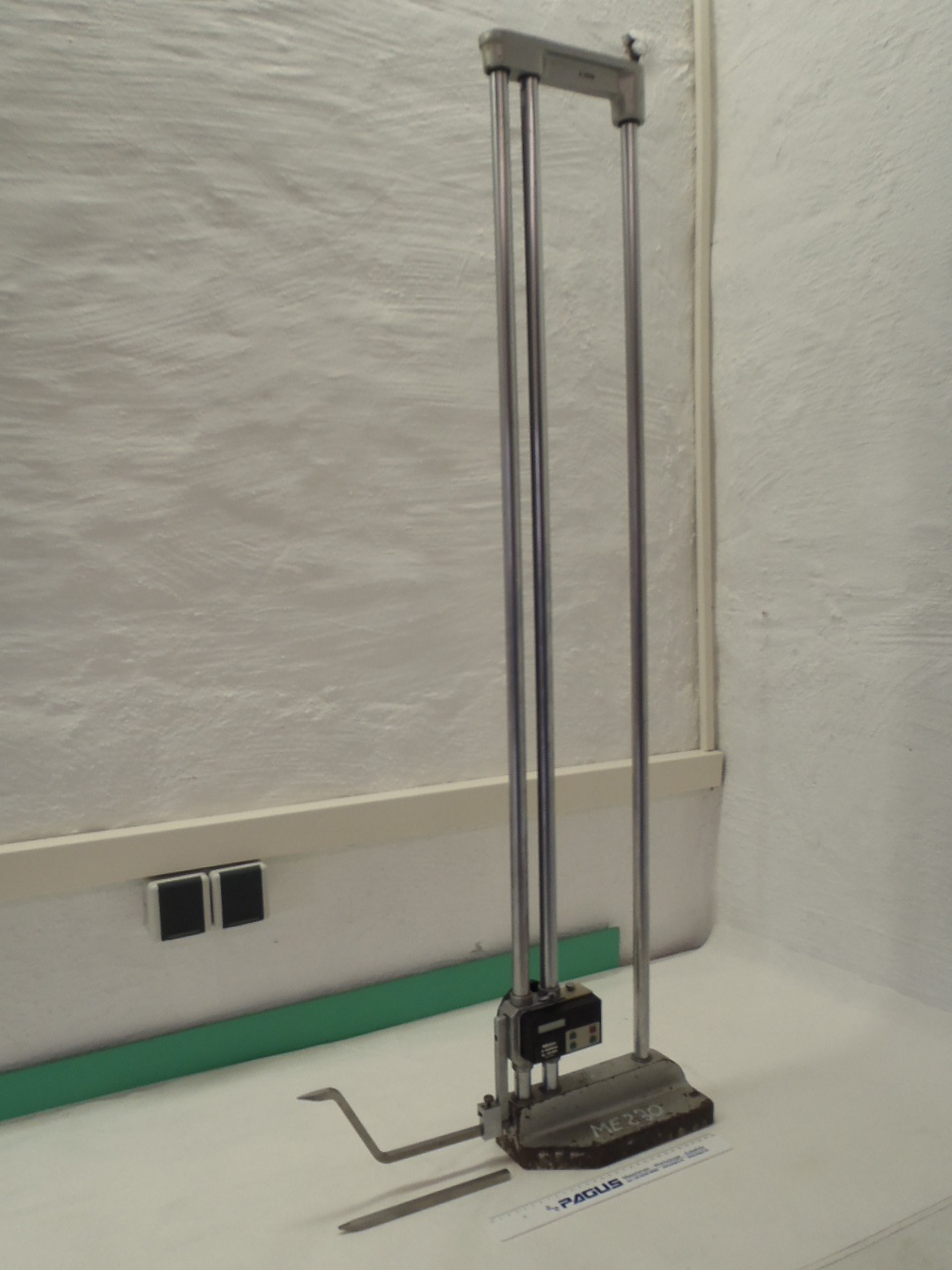 Mitutoyo Höhenmess- und Anreißgerät digital 1000 mm
