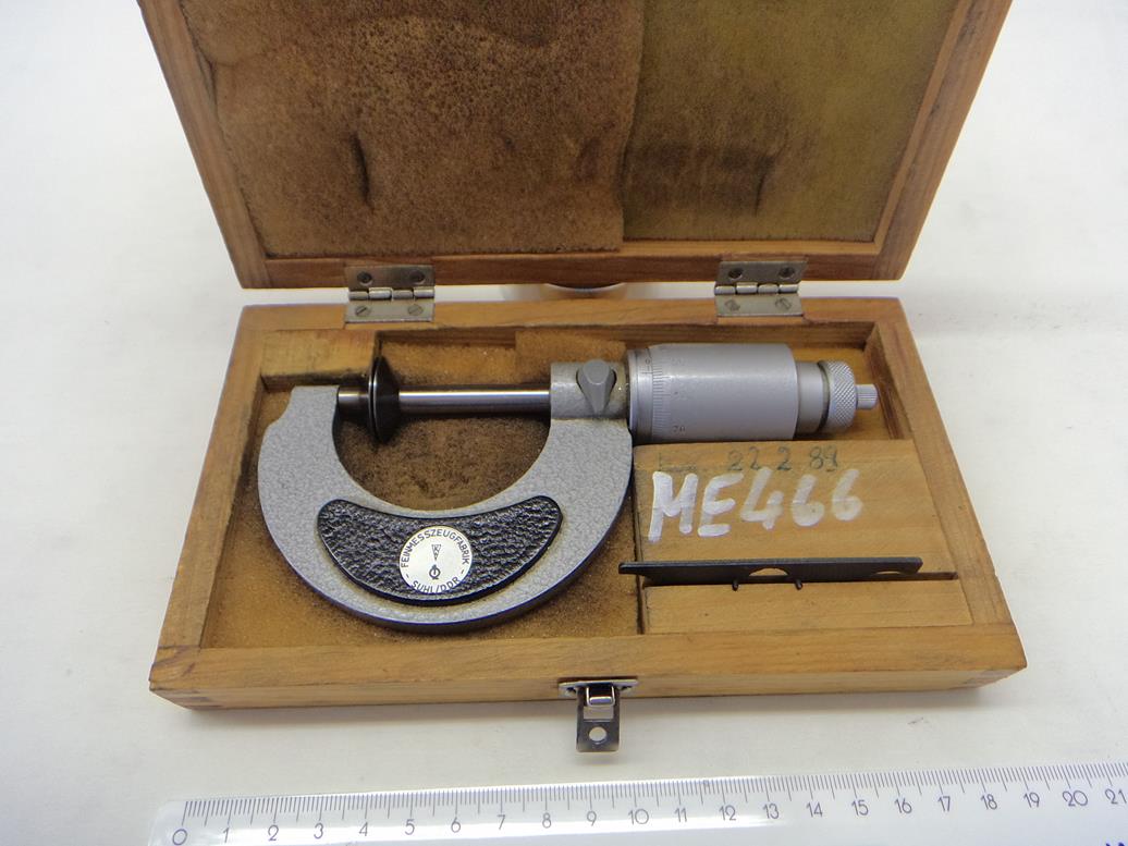 Feinmeßwerkzeuge Suhl Bügelmessschraube mit Teller 0 - 25 mm