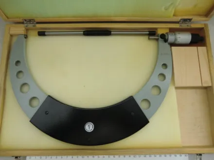 Bügelmessschraube 250-275 mm – RESALE
