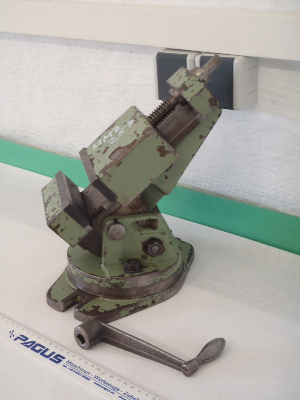 Maschinenschraubstock mit Tisch 125 mm, 80 mm, dre