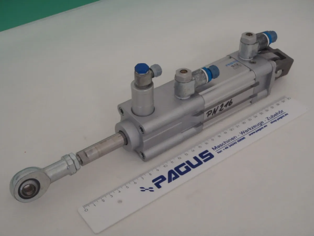 Festo Pneumatikzylinder mit Feststellpatrone DNC-40-35-P