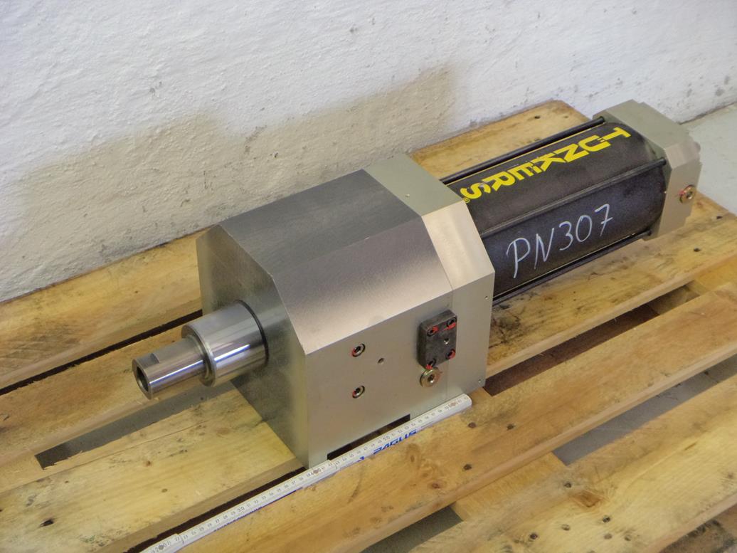 Multikraftzylinder Hub 150 mm