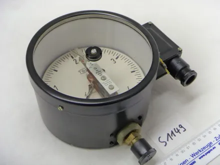 Kontaktmanometer 0 - 4 bar – RESALE
