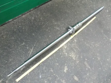 Kugelgewindespindel 1250 mm – RESALE