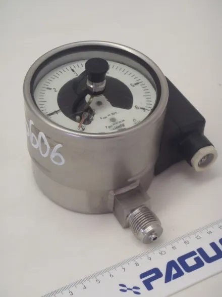 Druckmessgerät 0 - 6 bar – RESALE