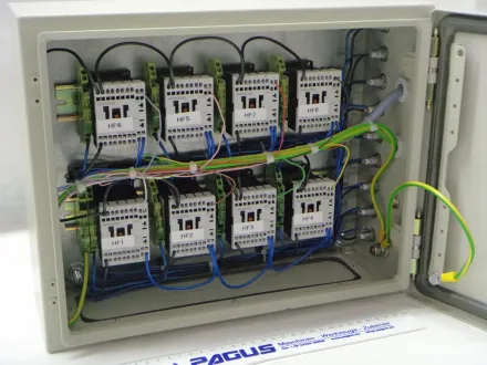 Siemens 8 Schütze mit Schaltschrank 3RT1016-1BB42 – RESALE