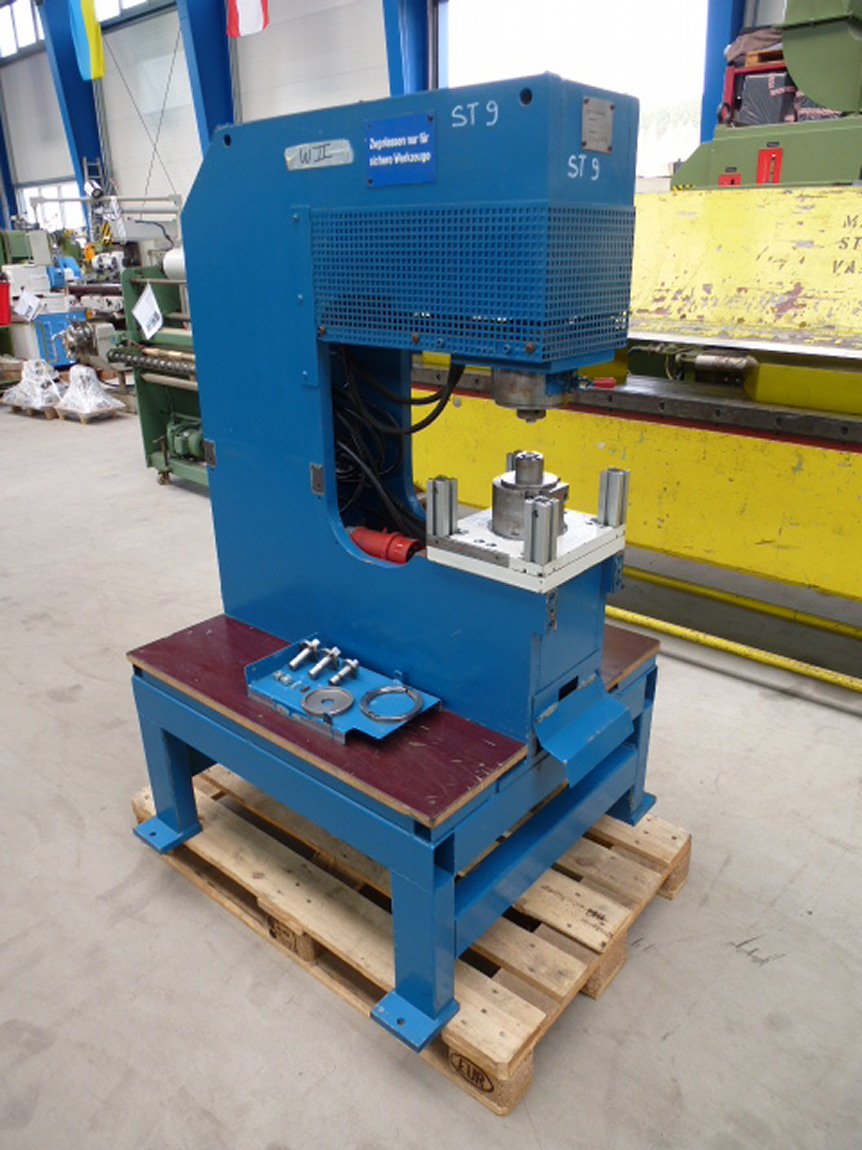 Stanze Stanzkraft ca. 4000 kg