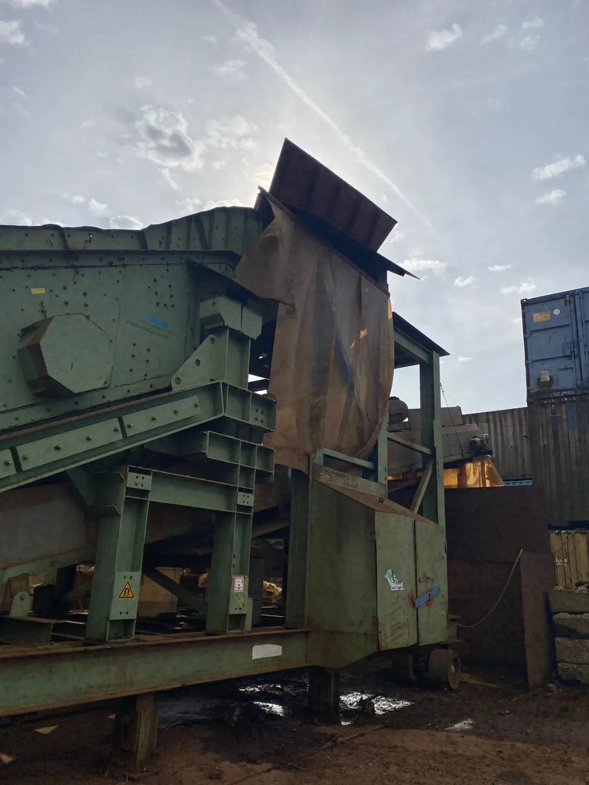 SEWU 2400x5000 Screeining System Schreisystem