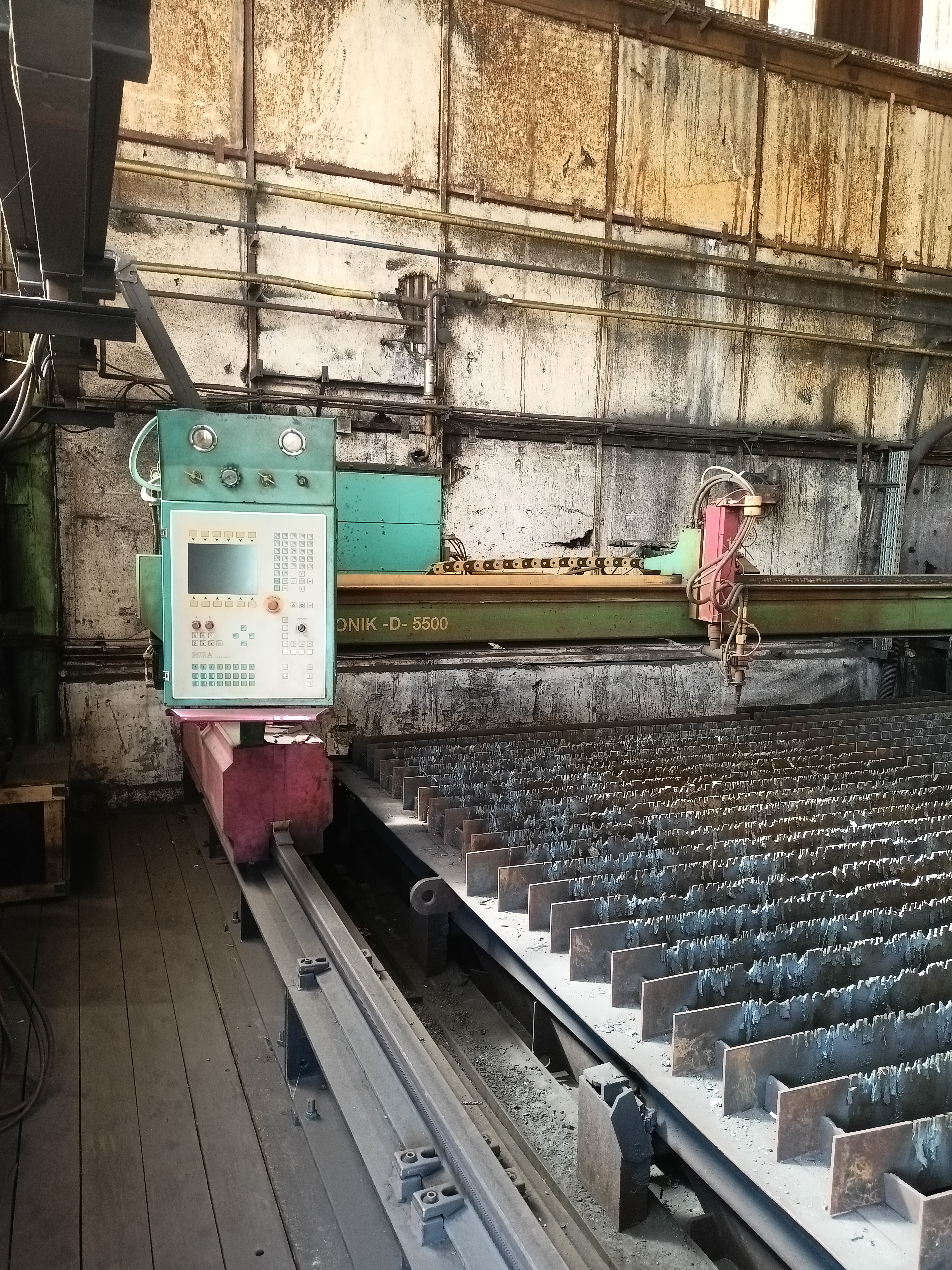 Sato Elektronik SATRONIK Brennschneidmaschine – RESALE