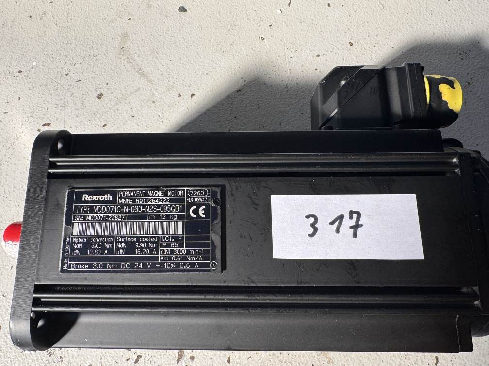 INDRAMAT-Rexroth MDD071C-N-030-N2S-095GB1 Motor