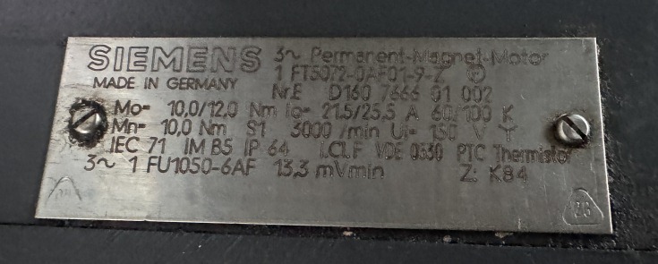 SIEMENS 1FT5072-0AF01-9-Z Motor
