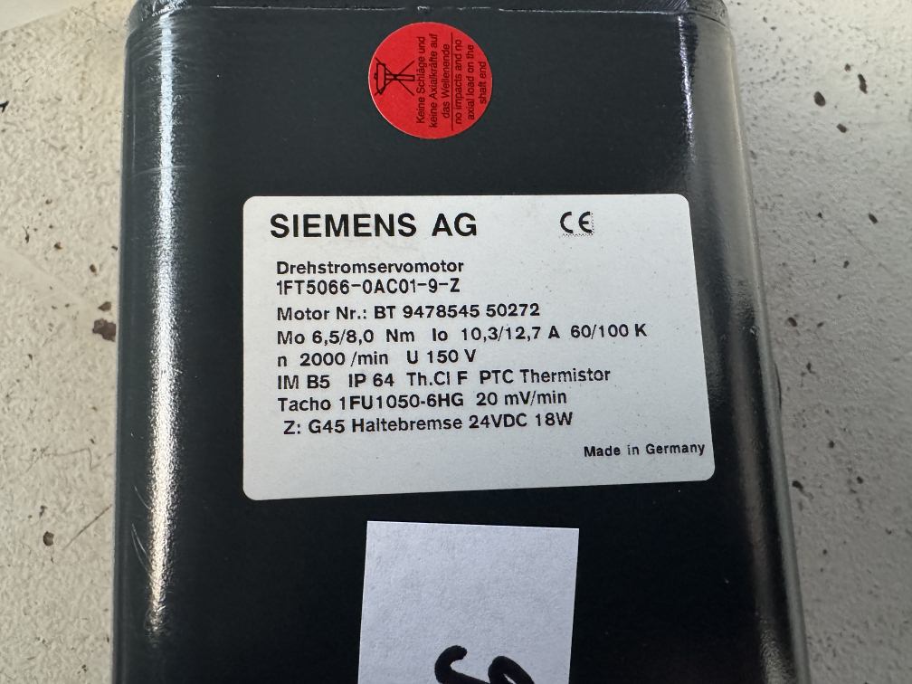 SIEMENS 1FT5066-0AC01-9-Z Motor