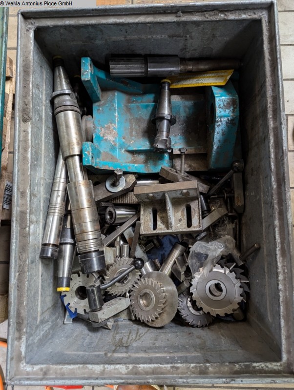 HERMLE UWF 700 Werkzeugfräsmaschine - Universal