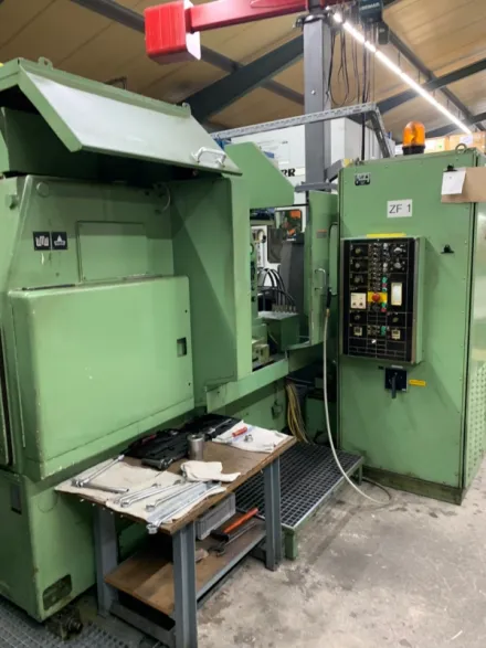 WMW Modul ZFWZ 400/4 Zahnrad-Abwälzfräsmaschine - vertikal – RESALE