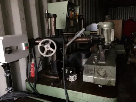 Schneider Doppelspindelfräse SK-02 Tischfräse – RESALE