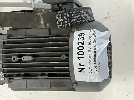 Sew SEW-Motor K37 DT 80 K2 mit Antriebsriemen Motoren und Getriebe – RESALE