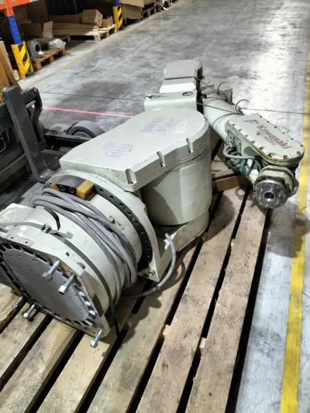 Kawasaki Robot FD 50N Roboter Handling – RESALE