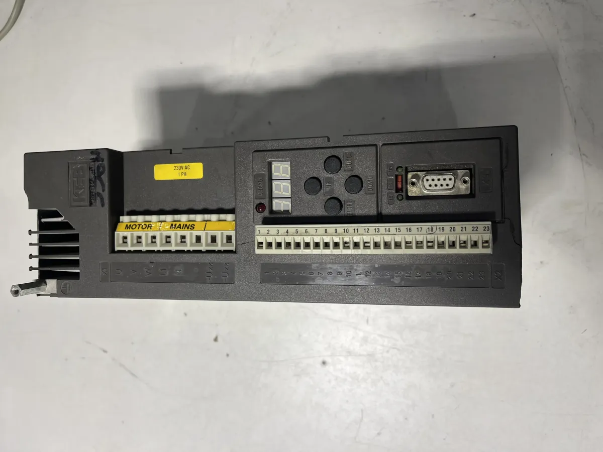 KEB Umrichter 07.FO.RO1-4AO8 1,8kVA 0,75 kW 4,5A Frequ Elektronikkarten