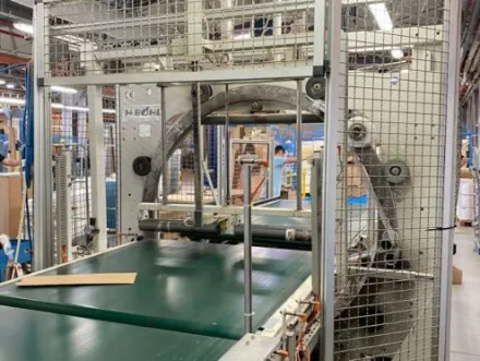 Böhl Verpackungsanlage Folienstretchmaschinen – RESALE