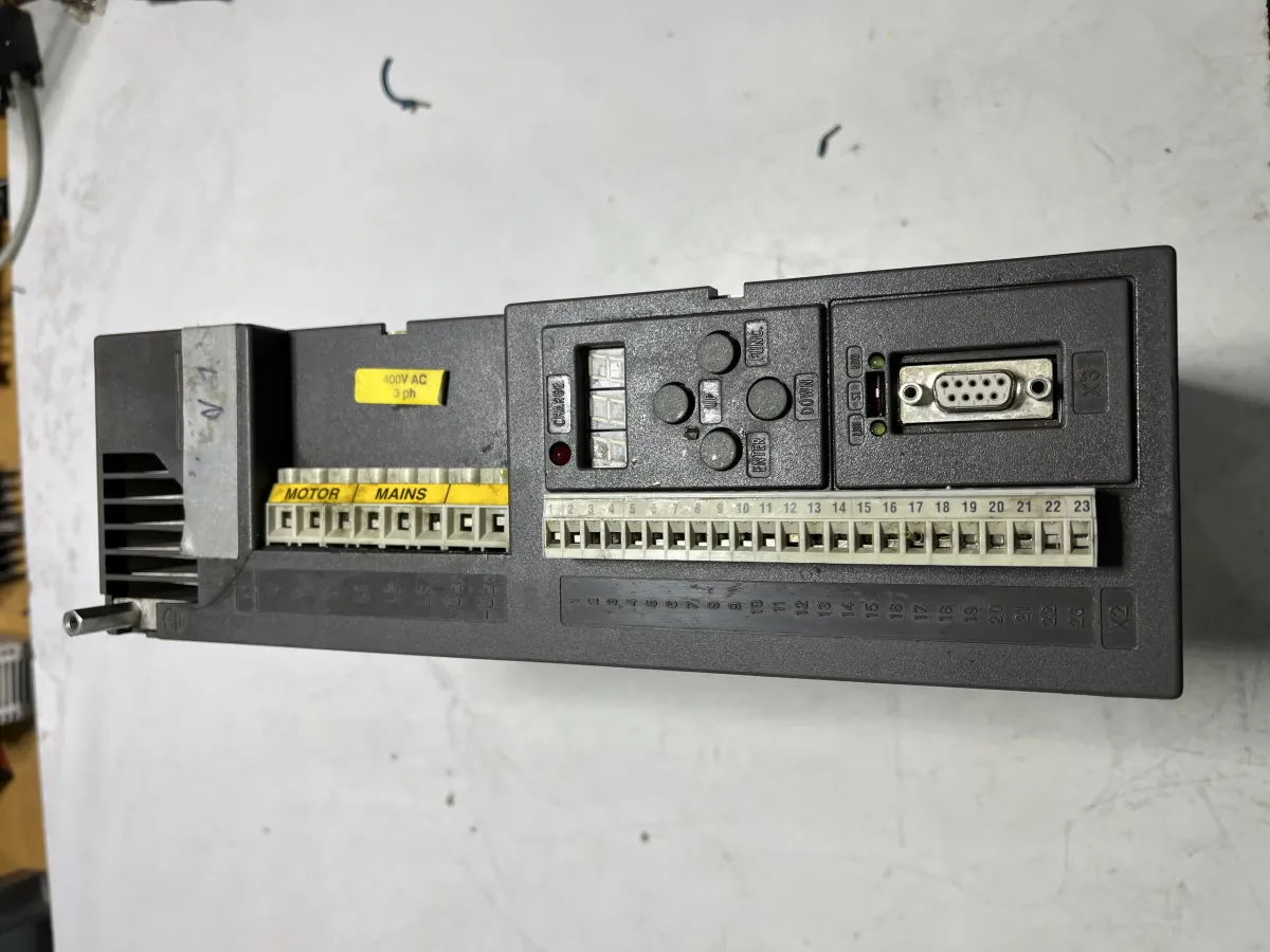 KEB Umrichter 09.FO.R11-4A09 1,5 Kw 4,1A Frequenzumric Elektronikkarten