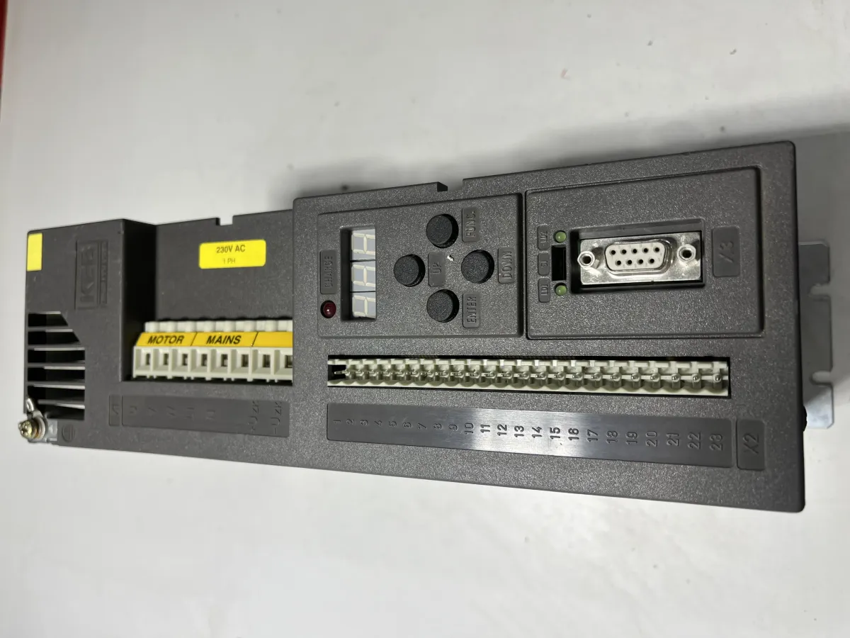 KEB Umrichter 07.FO.RO1-4AO8 1,8kVA 0,75 kW 4,5A Frequ Elektronikkarten