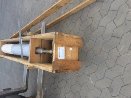 Bürkle Gegendruckwalze Spachtelmaschine 1400 mm 185 Durch Lack-Ersatzwalzen – RESALE