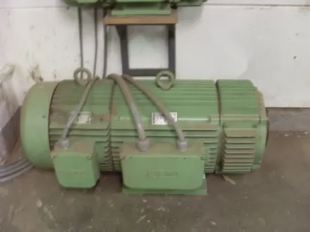Homag Umrichter Perske Motoren und Getriebe – RESALE