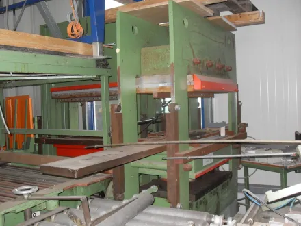Igomak Prägepresse Blockpresse – RESALE
