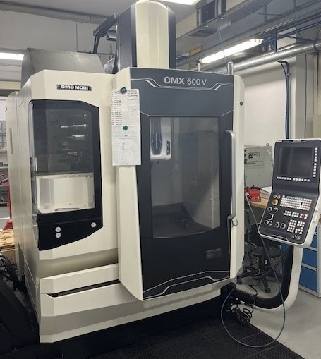 DMG MORI CMX 600 V CNC