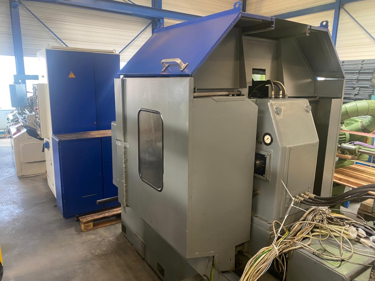 WMW- MODUL ZFWZ 250/5 Zahnrad-Abwälzfräsmaschine - vertikal