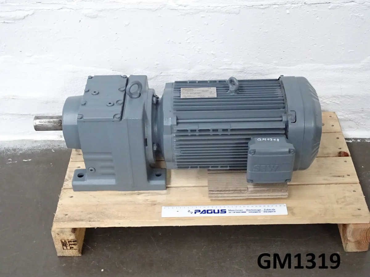 SEW Eurodrive Getriebemotor 5,5 kW 78 U/min