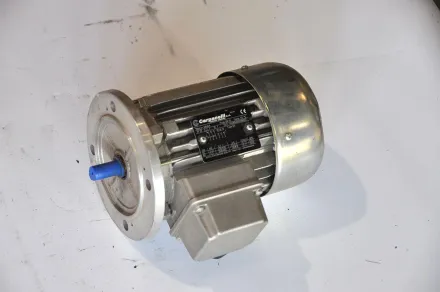 Zm Carpanelli motor 0,3 kW Ersatzteile für Drehmaschinen – RESALE