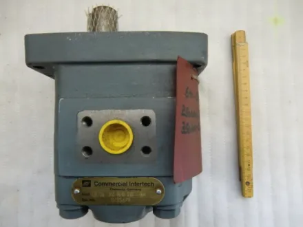 Commercial / Intertech Hydraulikpumpe M22 26 313 9610 510  004 – RESALE