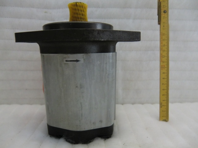 Commercial / Intertech Hydraulikpumpe P17A296BE++52-65