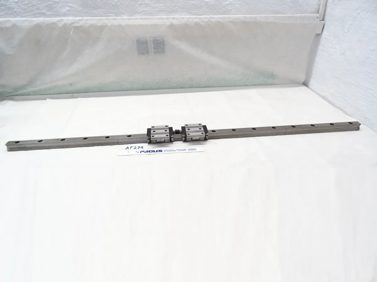 Linearführungswagen 2x R165172320 mit Schiene 135
