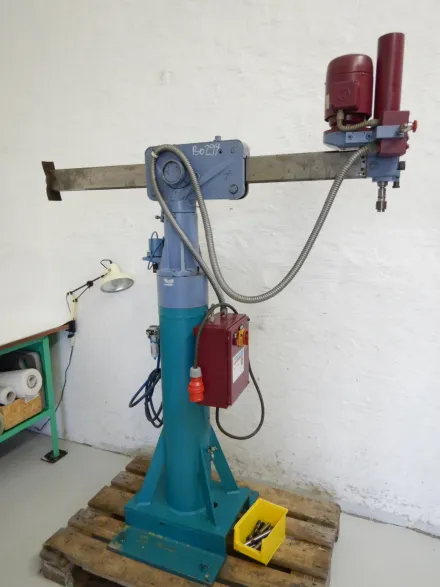 Schnellradialbohrmaschine – RESALE