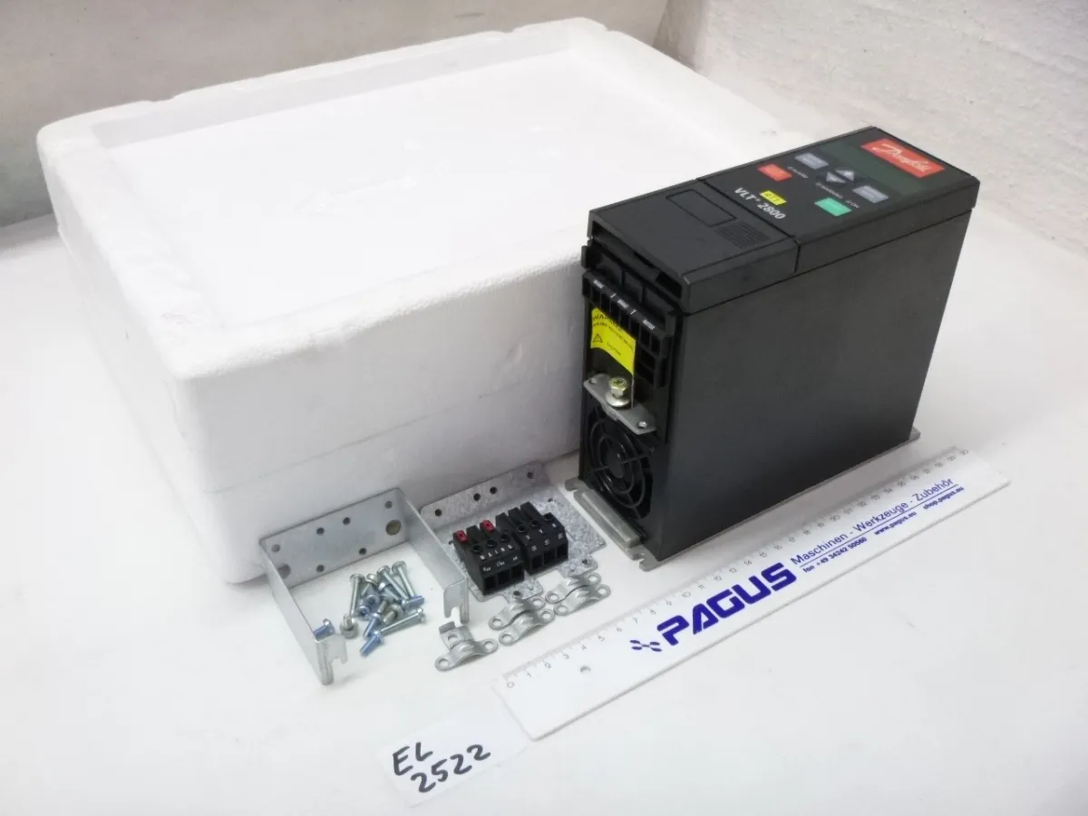 Frequenzumrichter VLT2803, 0,9 kW