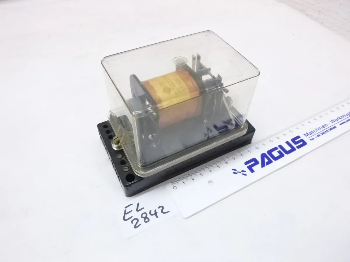 Relais RH 53, 220 V AC
