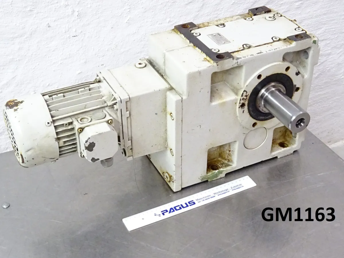 LENZE Getriebemotor 0,55 kW, 5,7 U/min
